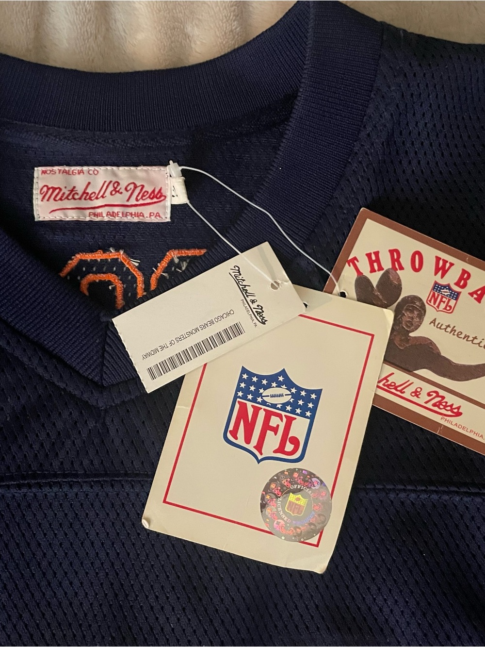 Mitchell & Ness Adult Navy Chicago Bears 'Monsters of the Midway' Jersey - Picture 5 of 5